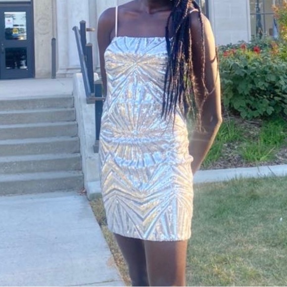 Lulus Dresses & Skirts - Lulu’s goldish-gray dress